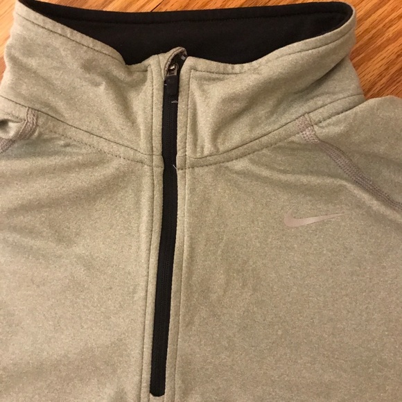 👟 NIKE DRI-FIT 1/4 ZIP Up - Picture 4 of 7